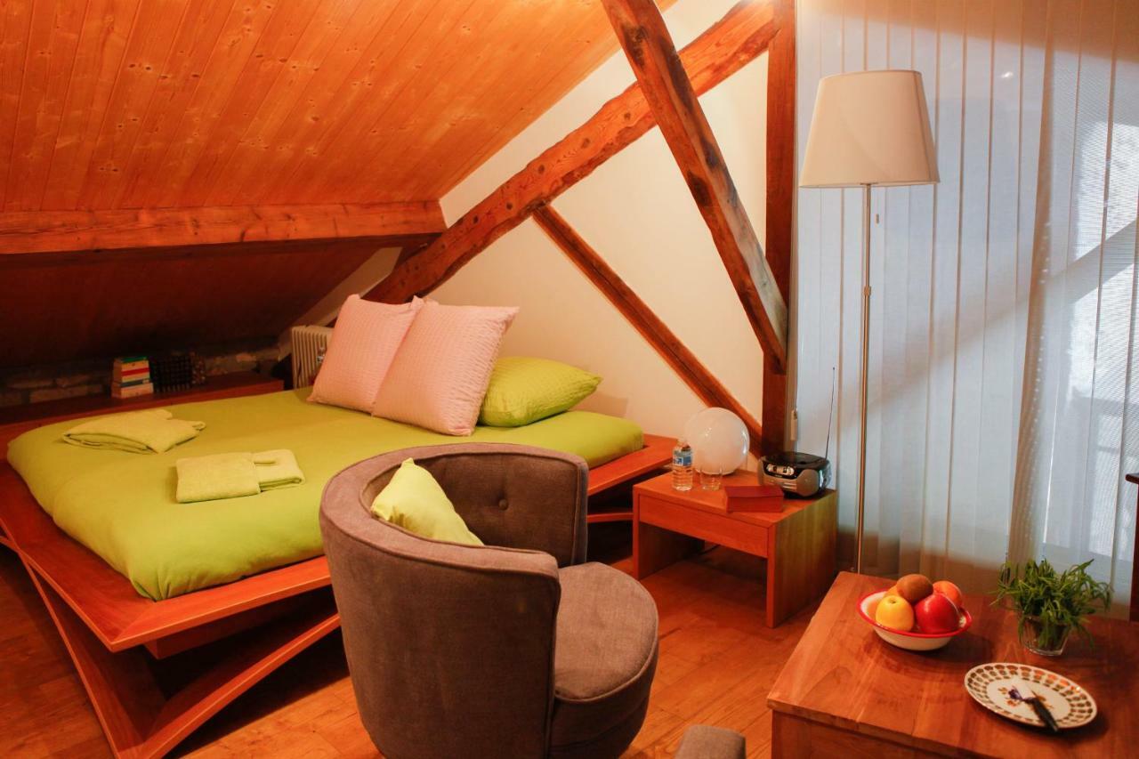 Moulin D'Entre Les Roches Bed & Breakfast Puivert Exterior photo